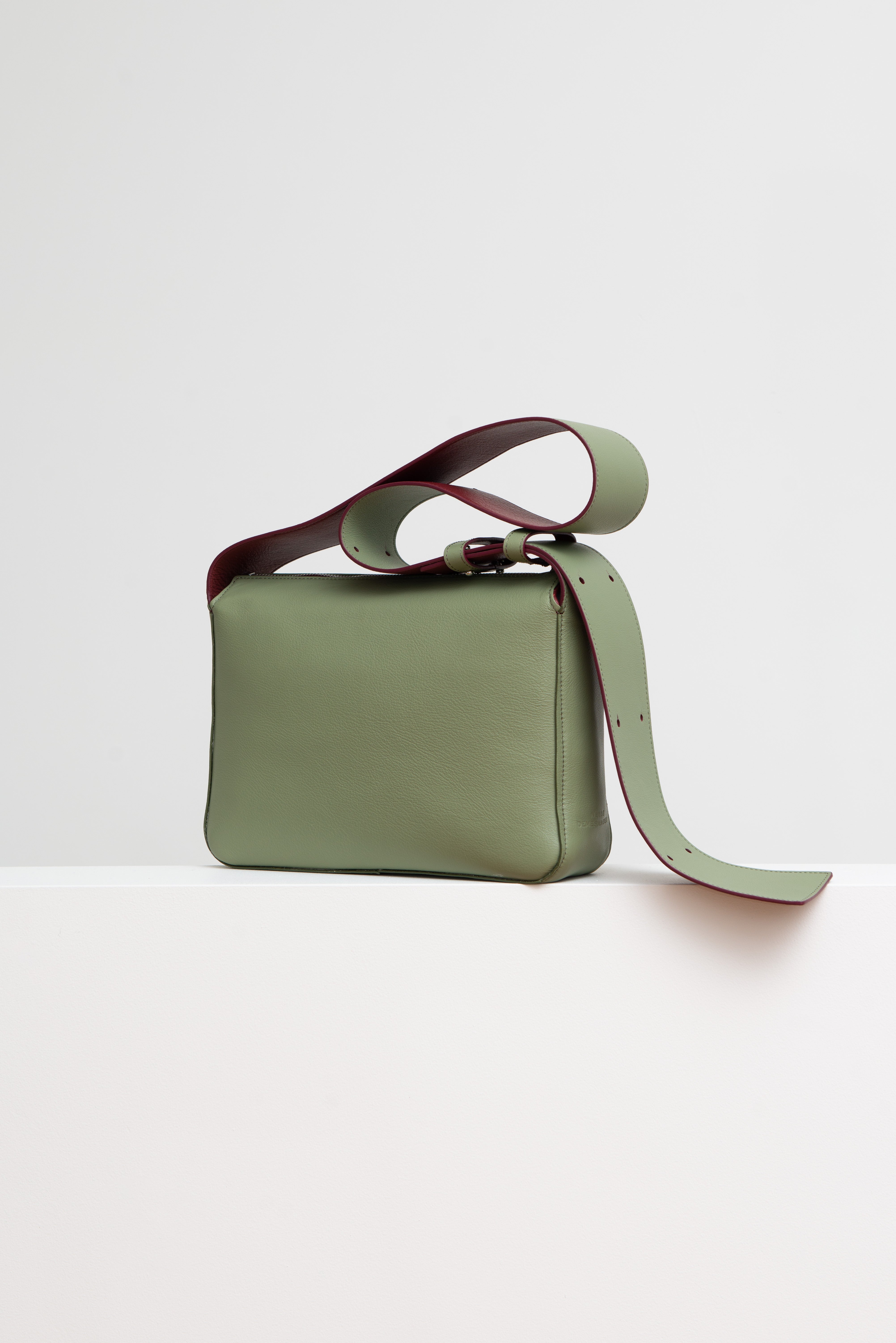 Cremisi x Olive – NELLE DEMESMAEKER